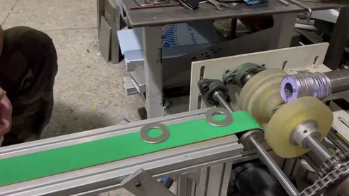 叠盖机自动化设备 提升生产效率的先进机械设备